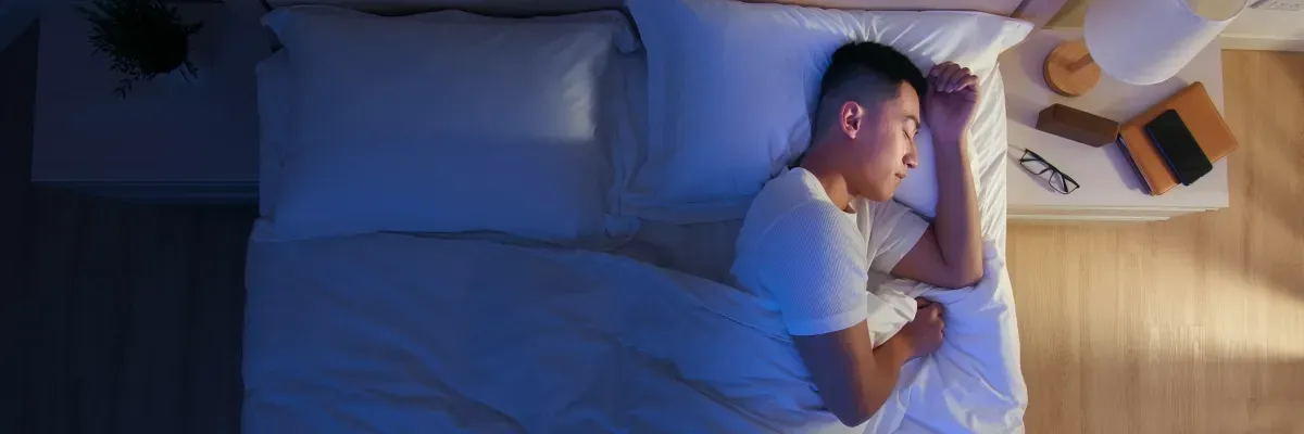 man-sleeping-right-mattress-hero